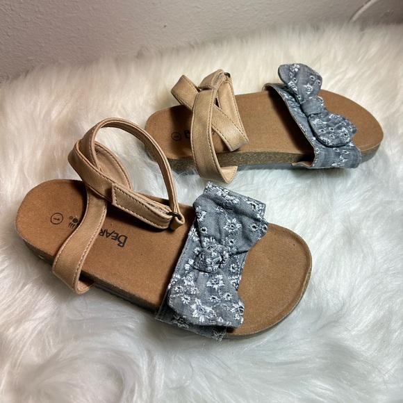 BearPaw Girls' Genesis Ankle Strappy Sandals Size 1 - Picture 4 of 8